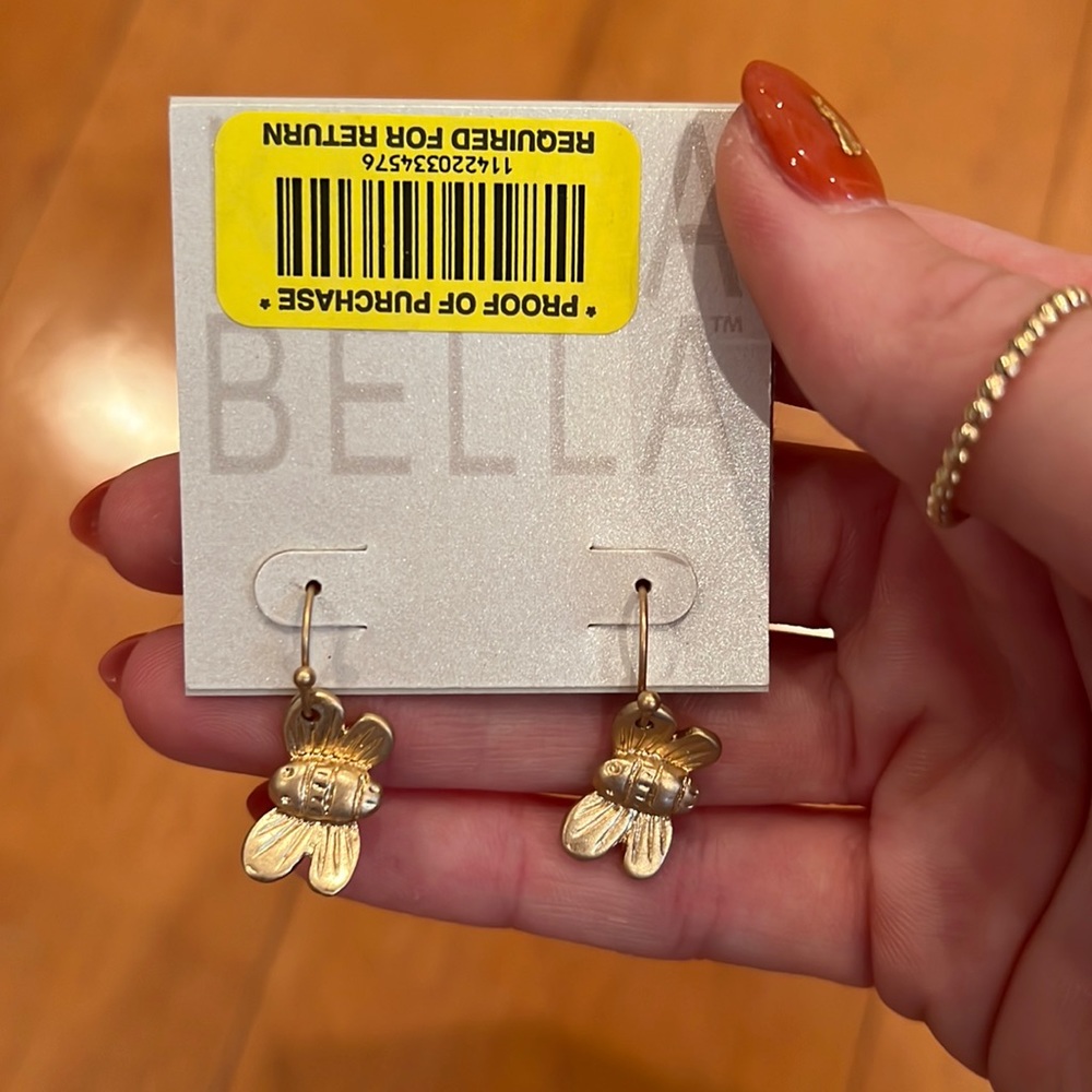 Bee gold earrings NWT